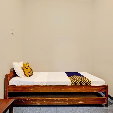 Spot On 2275 Omah Jm Hotell Beran Kidul Exteriör bild