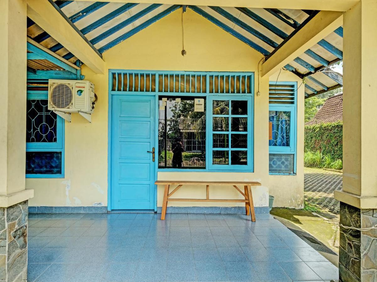 Spot On 2275 Omah Jm Hotell Beran Kidul Exteriör bild